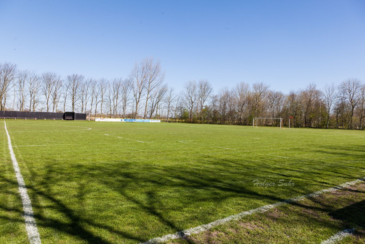 Bild 83 - Frauen SV Frisia 03 Risum Lindholm - Heider SV : Ergebnis: 8:0